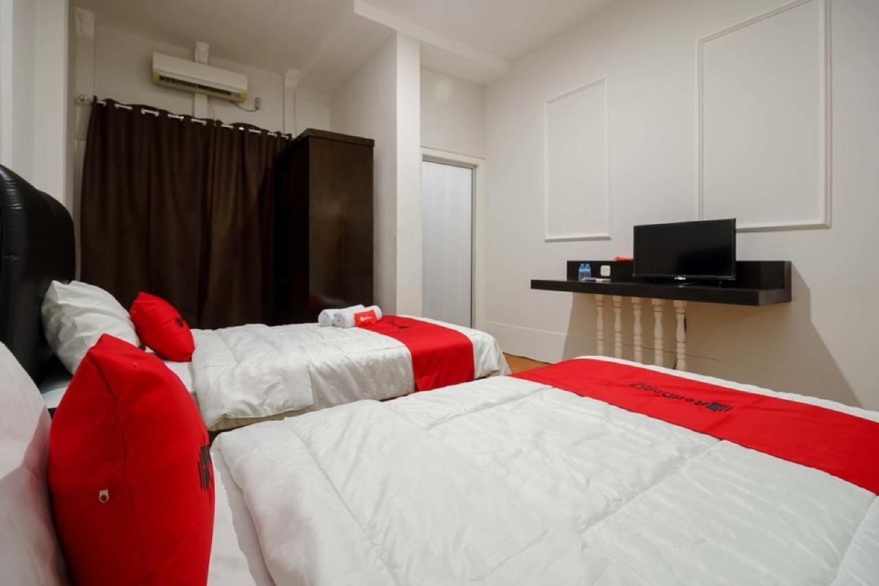 เรดดอร์ซ ชาเรียะฮ์ เนียร์ ซูซูยา มอลล์ บันดา อาเจะฮ์ 2 Hotel Geutieue ภายนอก รูปภาพ